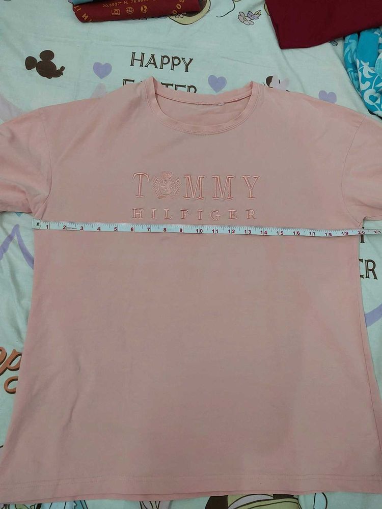 Tommy Hilfiger typograghic Pink T-Shirt