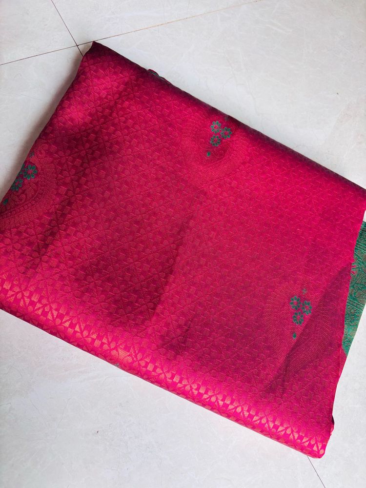 Magenta Silk Blend Saree