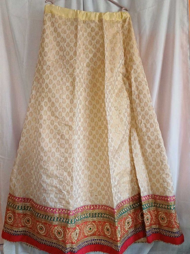 Elegant Cream Brocade Skirt