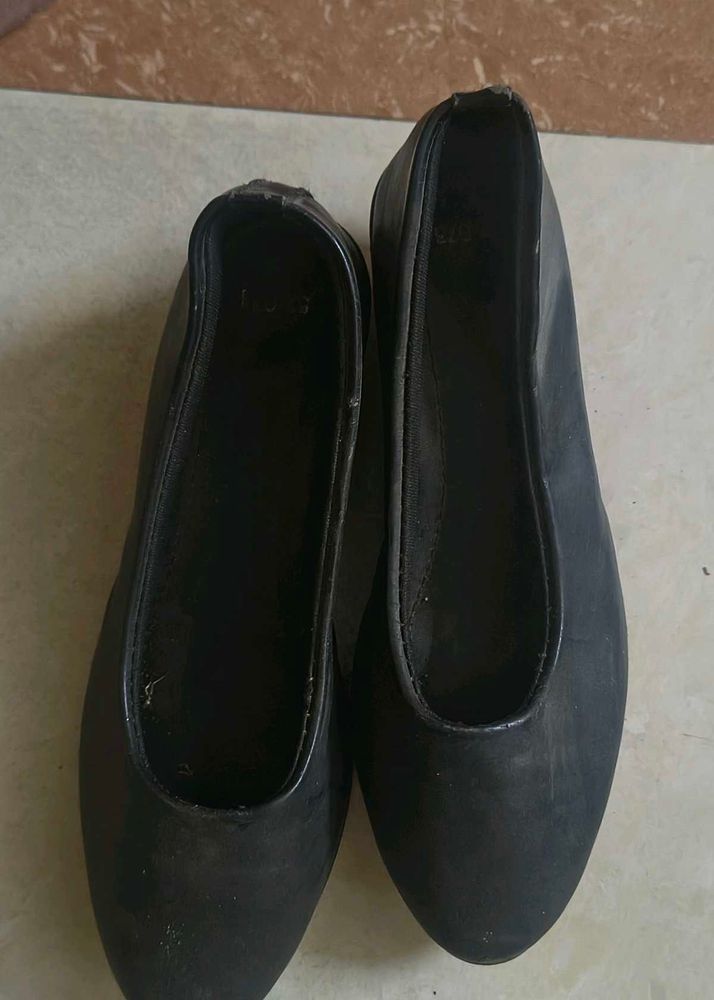 Classic Black Ballet Flats