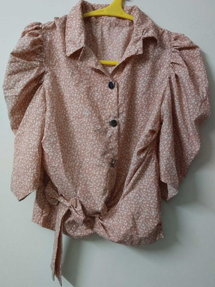 Chic Pink Floral Print Tie-Front Top