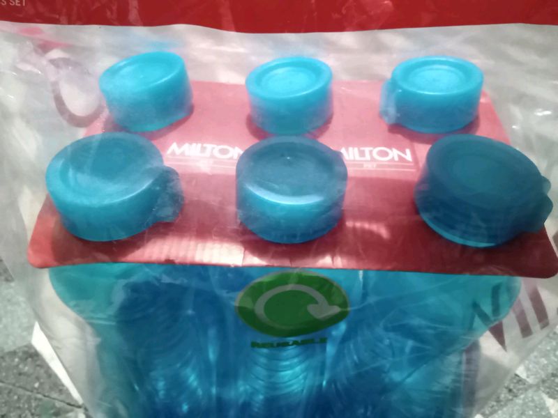 Milton 6 Water Bottle Set