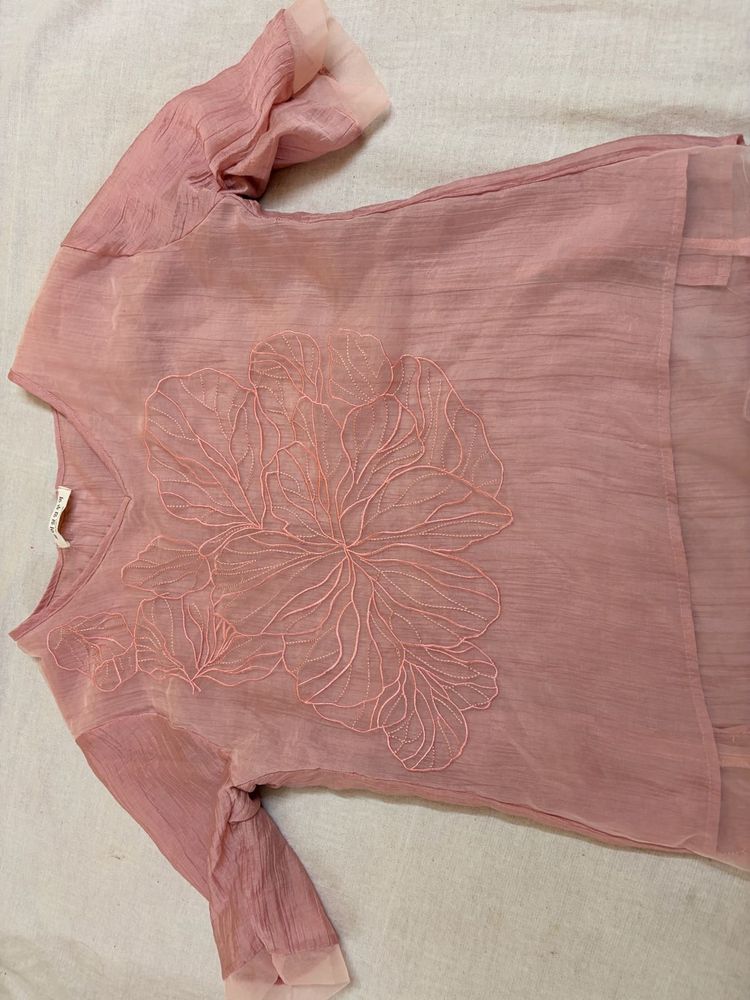 Beautiful Pink Embroidered Kurta