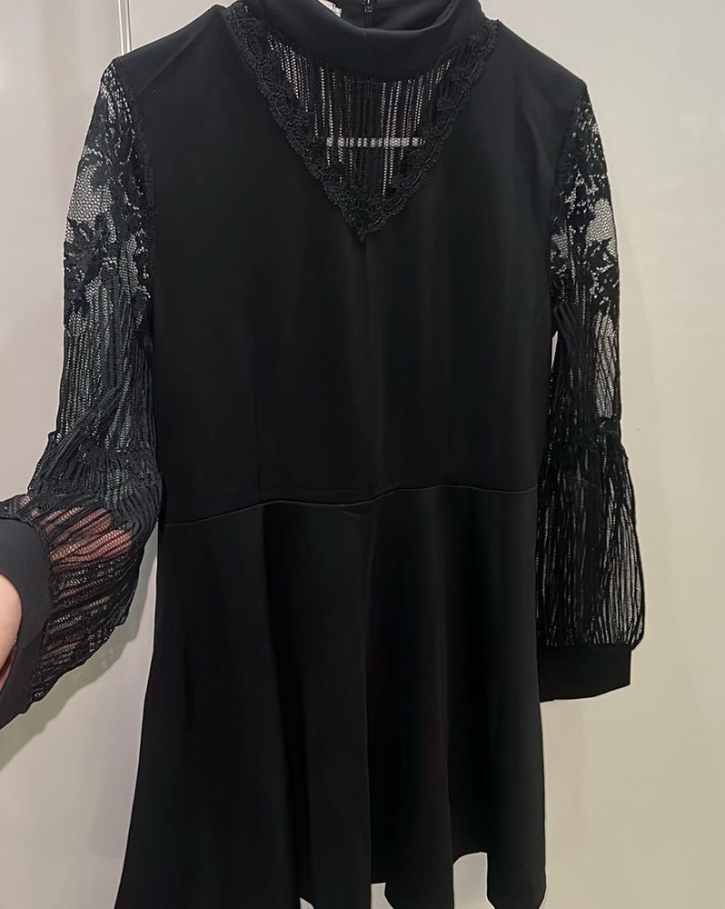 Elegant Black Lace Sleeve Dress
