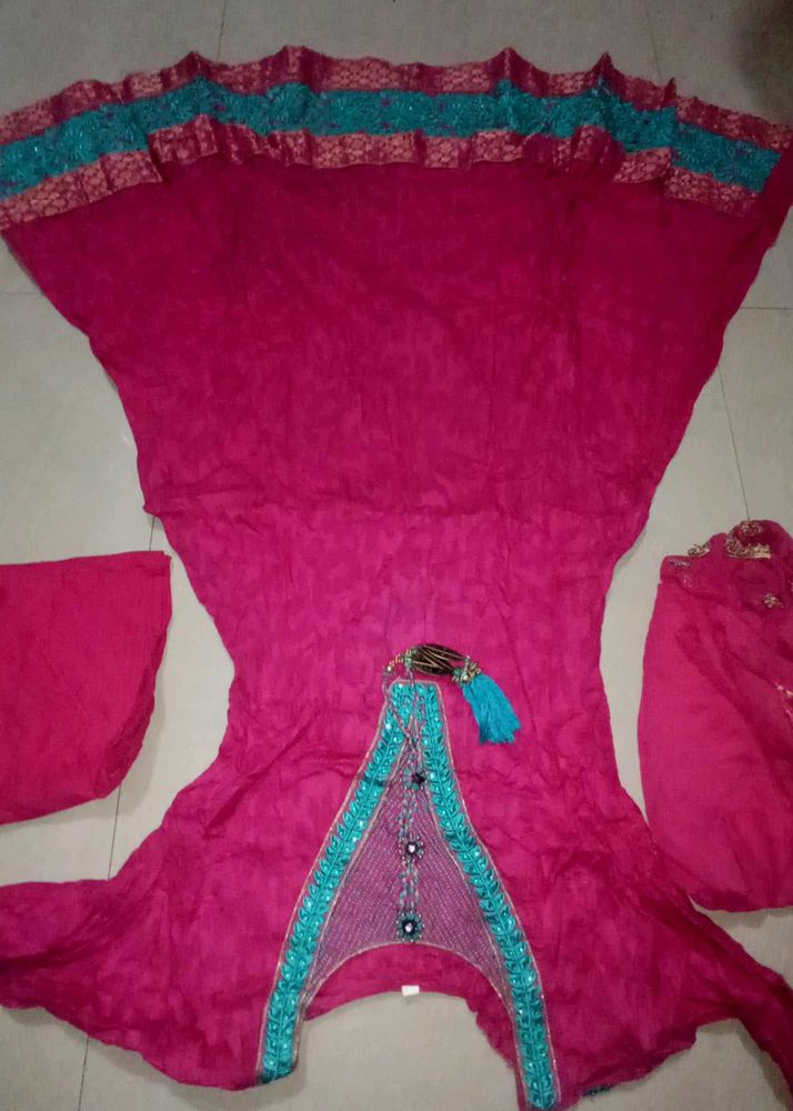 Beautiful Pink Kurta Set with Embellishments