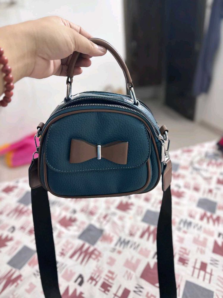Chic Teal Bow Detail Crossbody Bag