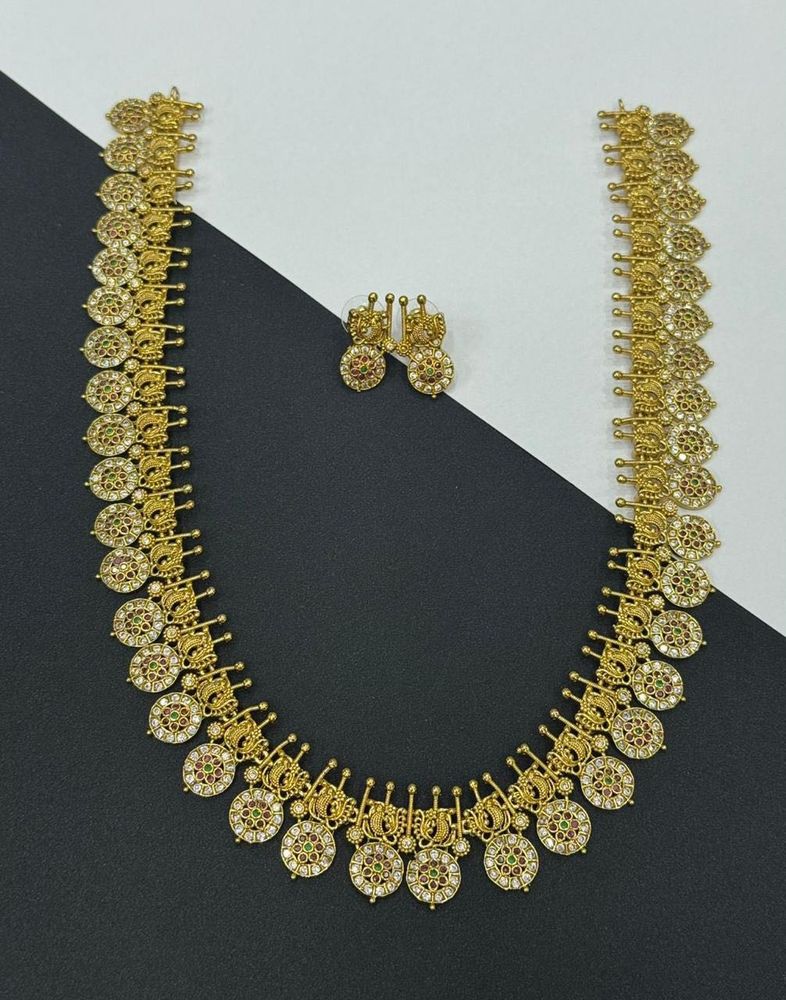 Traditional Indian Bottumala Long Necklace and Ear