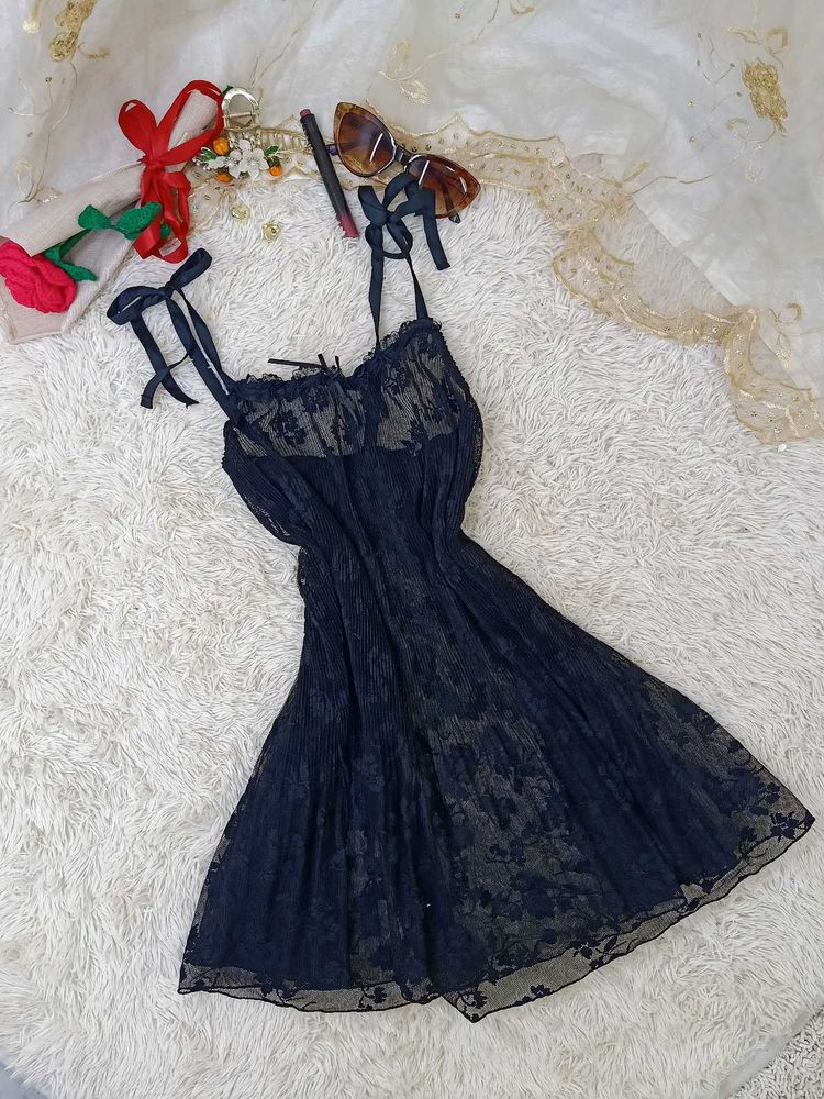 Gorgeous Black Floral Lace Nightdress