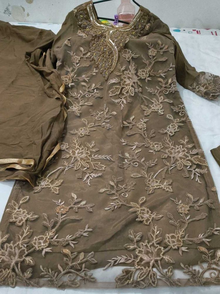 Elegant Embroidered Kurta Set