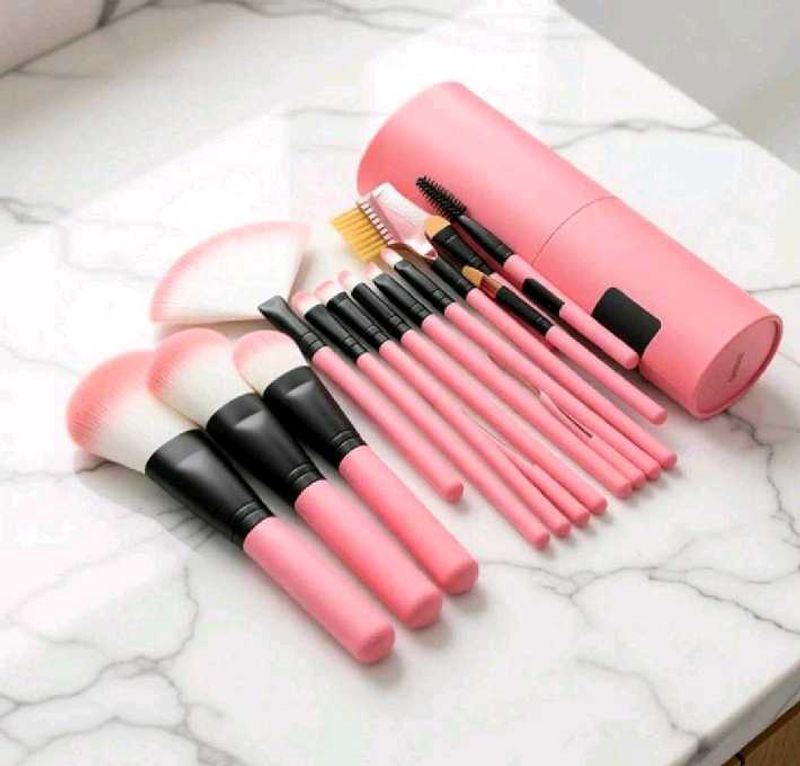 12 Makeup Brush Sets