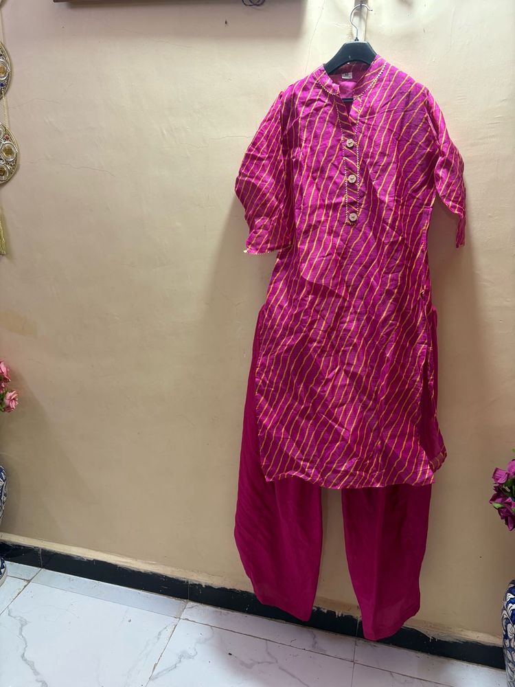 Beautiful Pink Striped Kurta Set