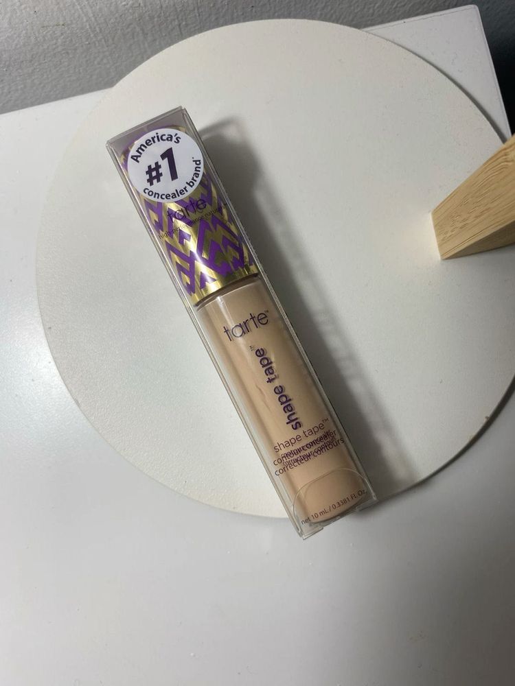 tarte concealer (light medium)