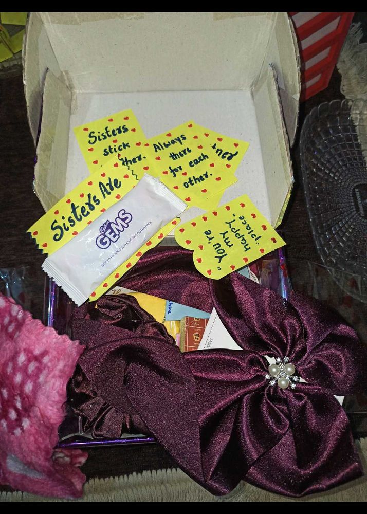 purple hampers