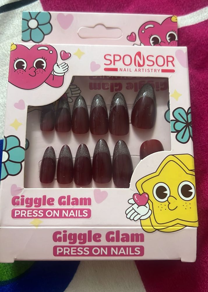 Giggle Glam Press On Nails