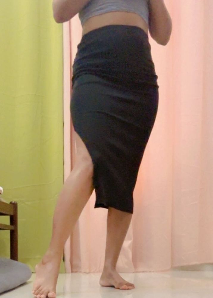 Chic Black skirt with High Slit