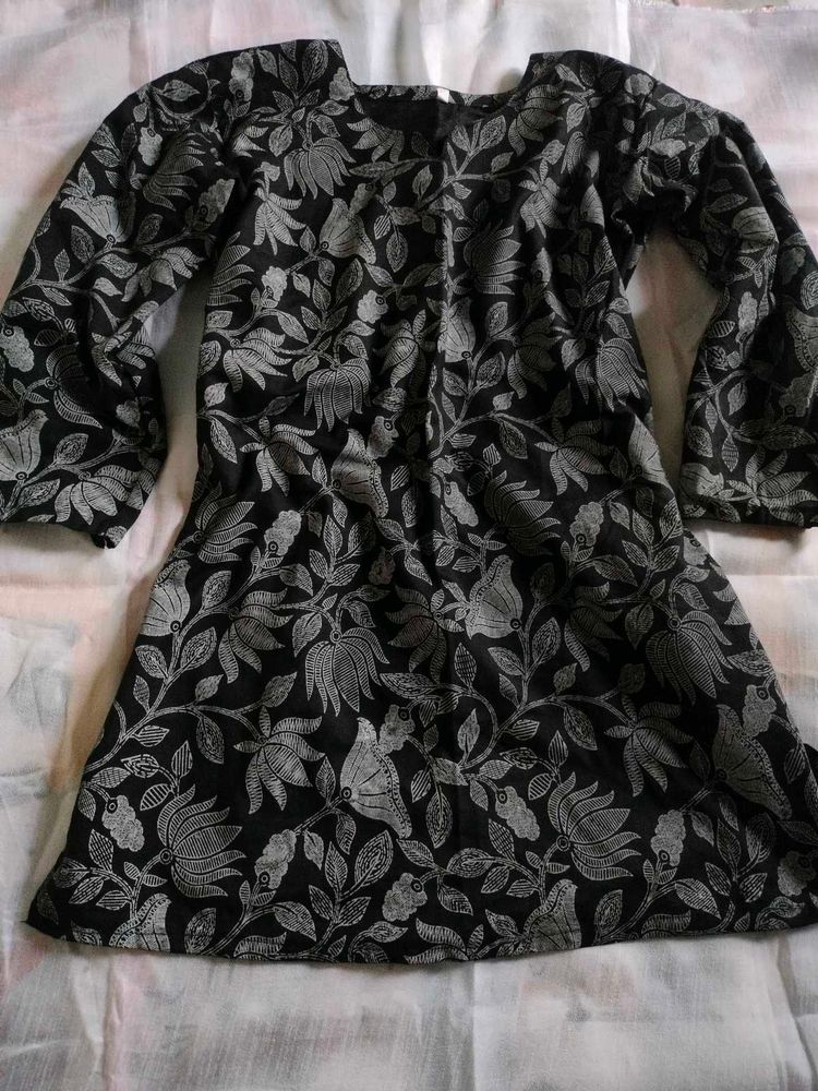 Elegant Black Floral Print short Kurti