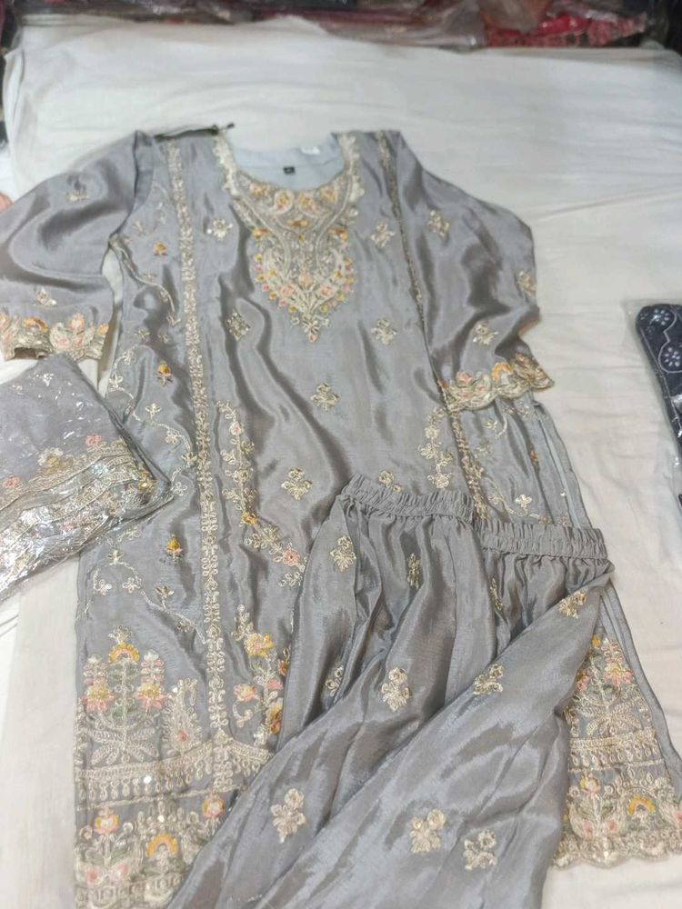 Pakistani style Grey Embroidered Kurta Set