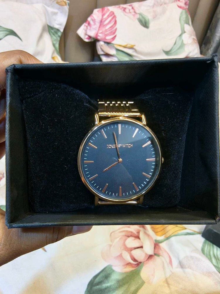 Joker &amp; Witch Rose Gold Watch
