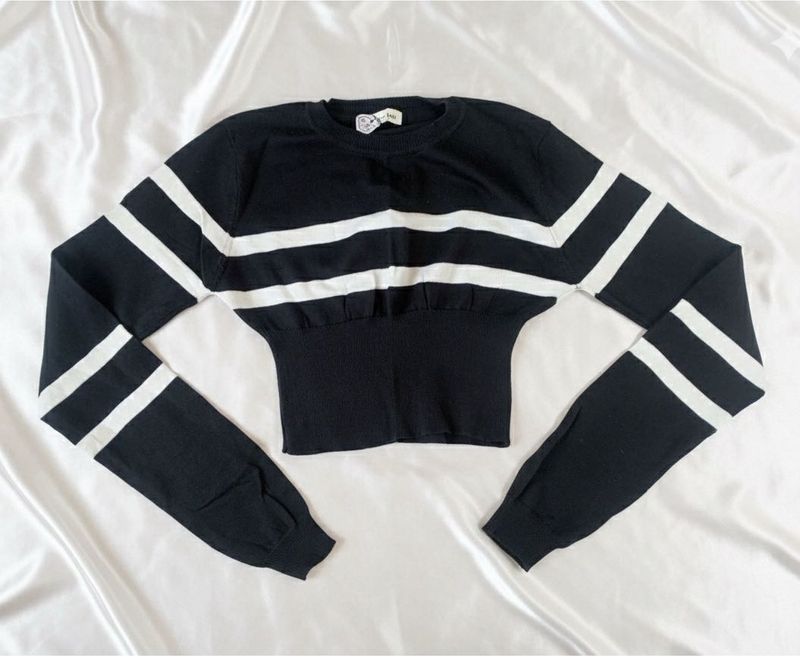 Cropped Knitted top