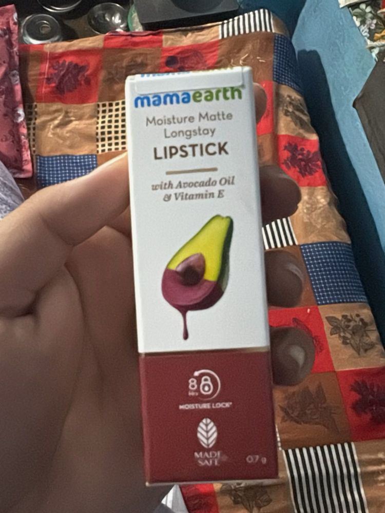 Mamaearth Moisture Matte Longstay Lipstick
