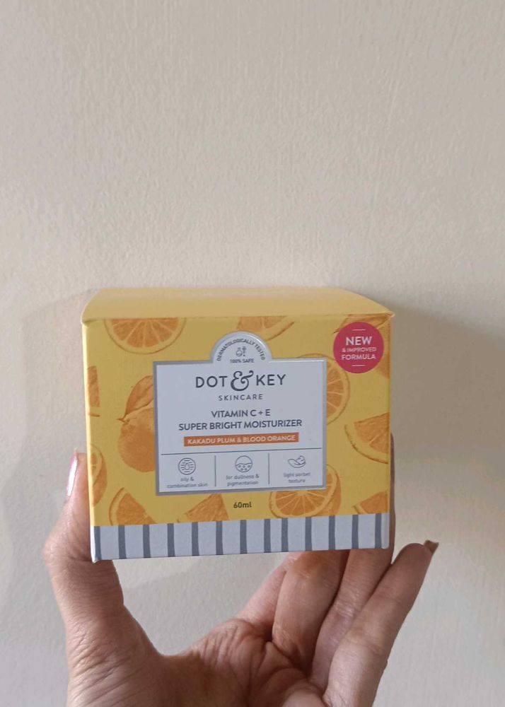Dot &amp; Key Super Bright Moisturizer