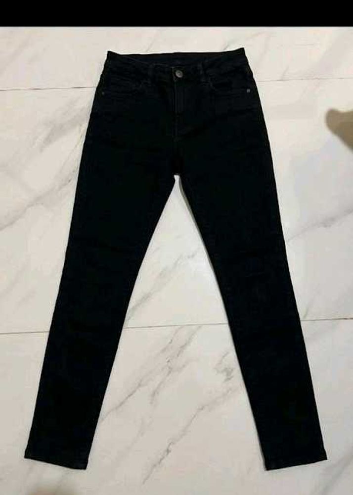 Classic Black Skinny Jeans