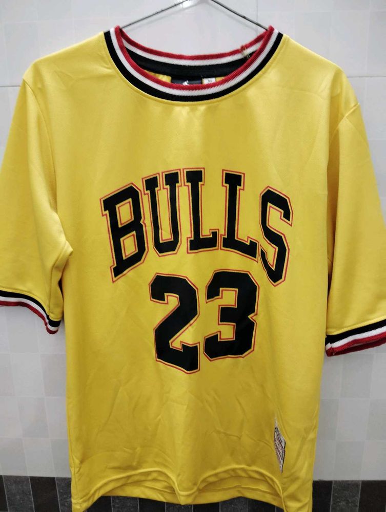 Bulls 23 Jersey Style Tee