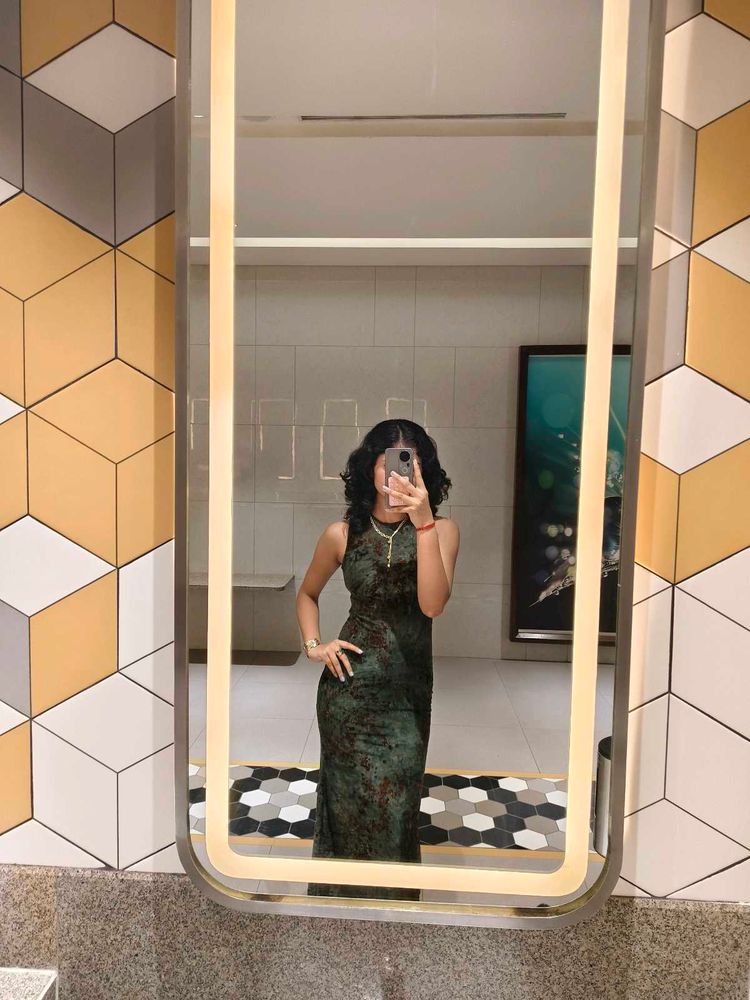 Elegant Sleeveless Maxi Dress