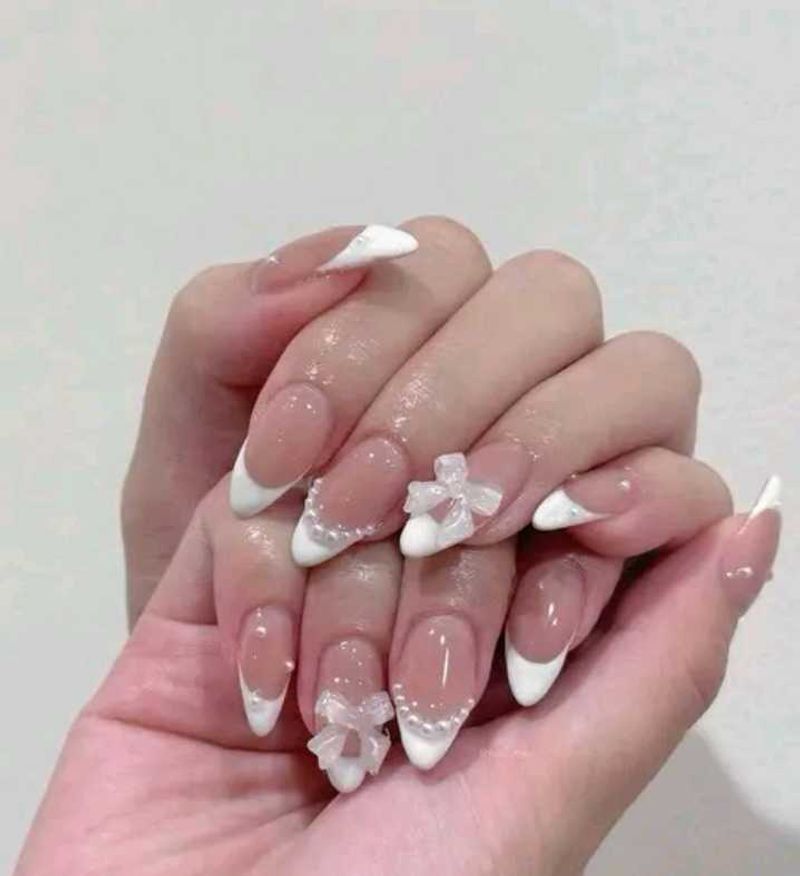 Elegant French Tip Nails with 3D-Bows 24 pcs