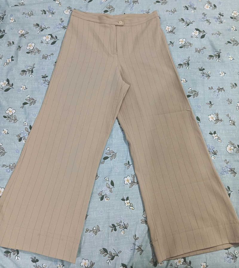 Chic Striped Wide-Leg Pants