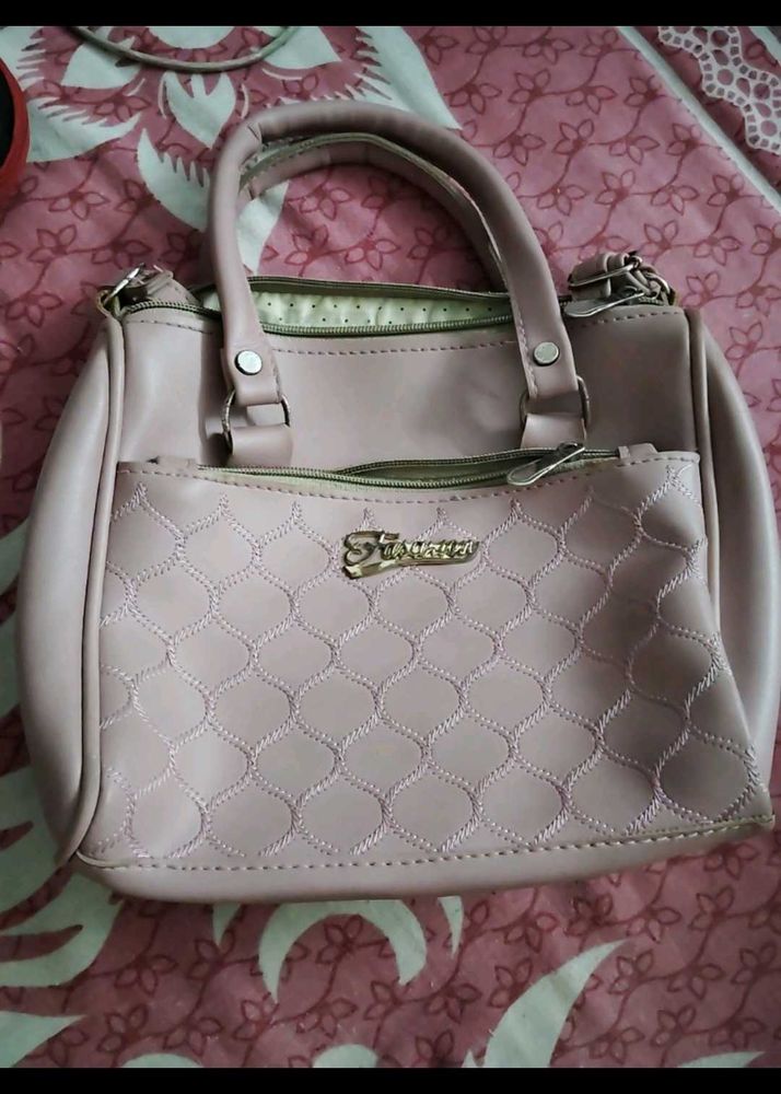 29.Chic Pink Handbag