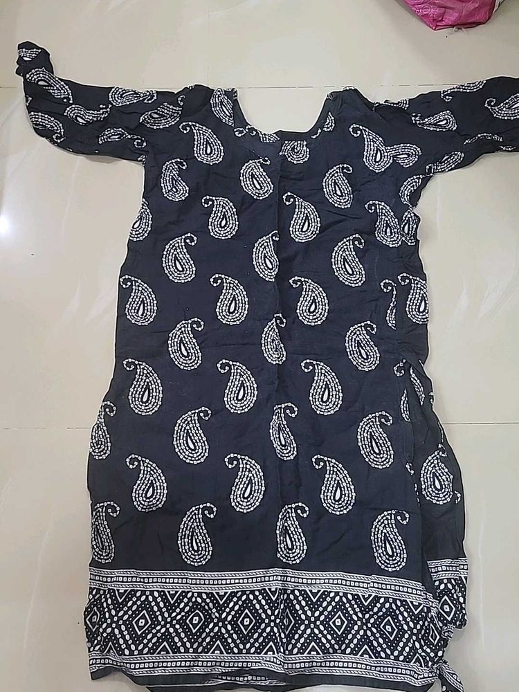black kurtas