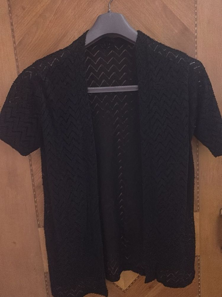 Black Knit Shurg