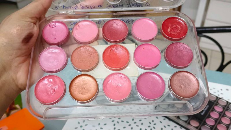 Cream Blush Palette