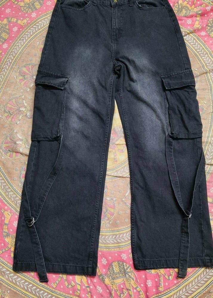 Stylish Black Cargo Jeans