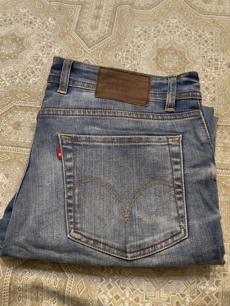 Classic Levi's Jeans