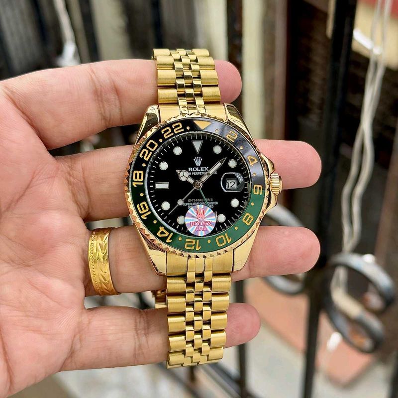 ROLEX GMT-MASTER II – ICONIC BLACK &amp; GREEN BEZEL W
