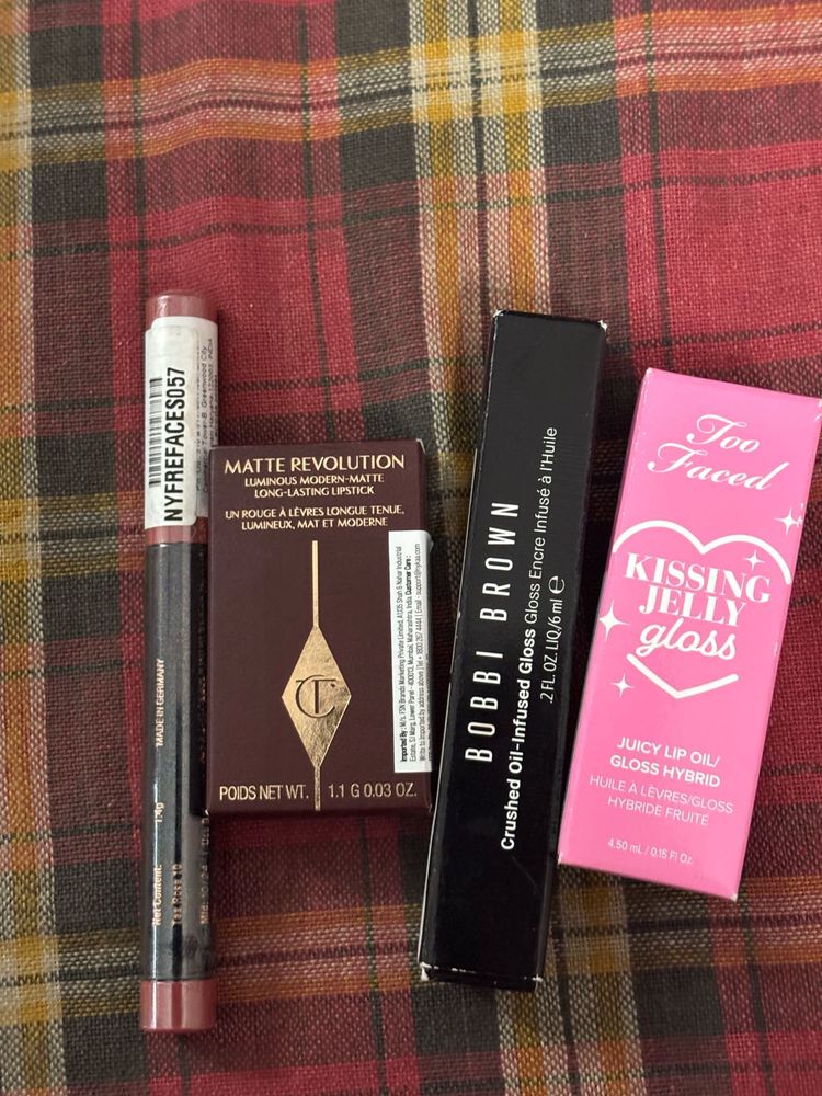 Charlotte TilburyBobbi Brown Too Faced Lip Pro
