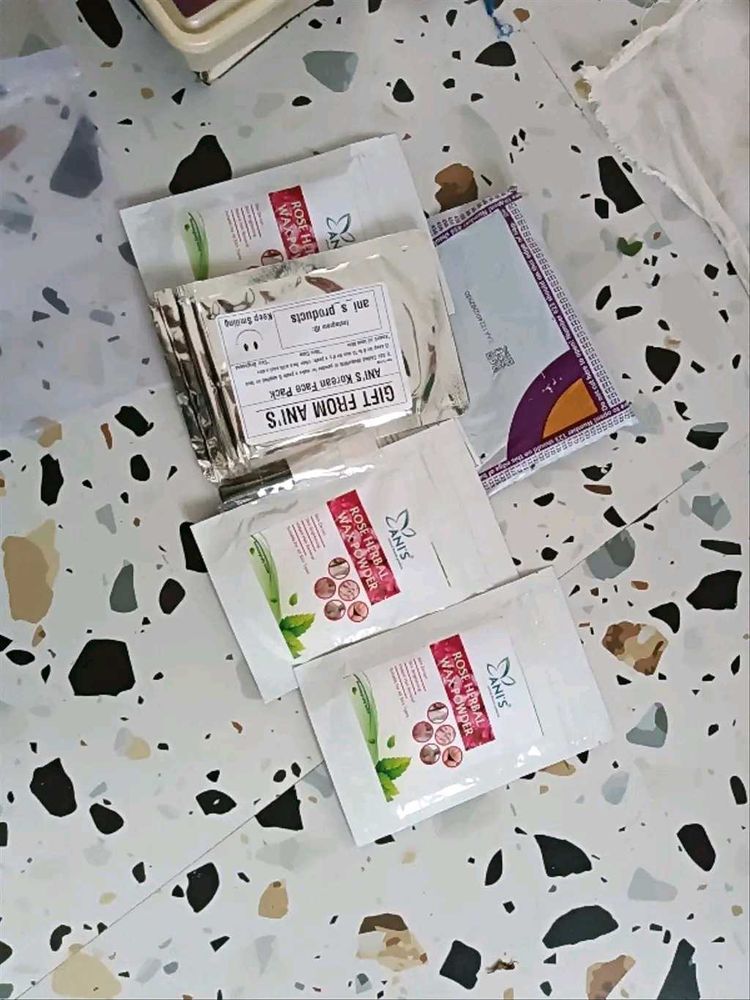 ani's Rose Herbal Wax Powder