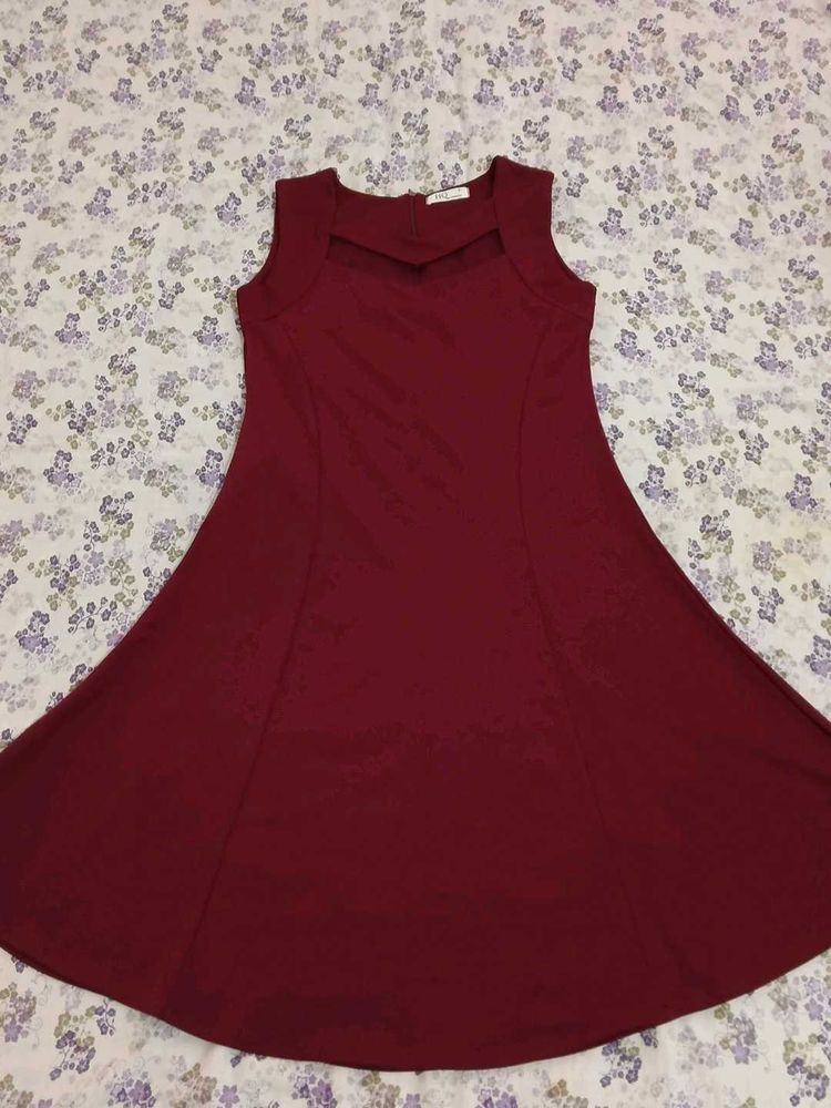 Maroon midi dress