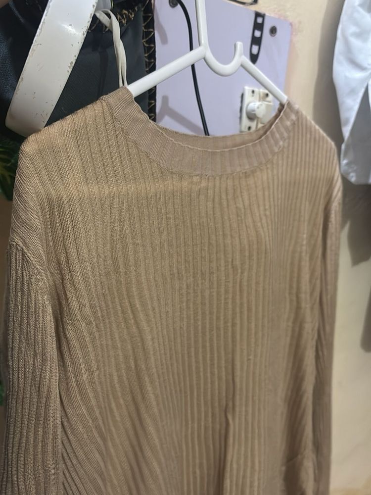 Ribbed Knit Long Sleeve Top