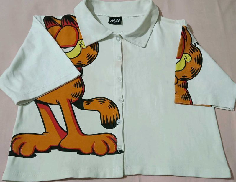 H&amp;M Garfield Graphic Collared Shirt