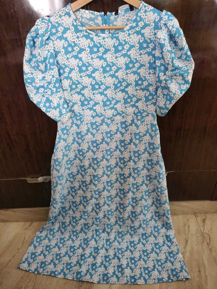Blue Floral Puff Sleeve Dress