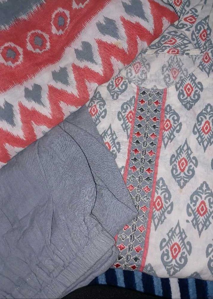 pack of 4 Stylish Ethnic Kurta Set