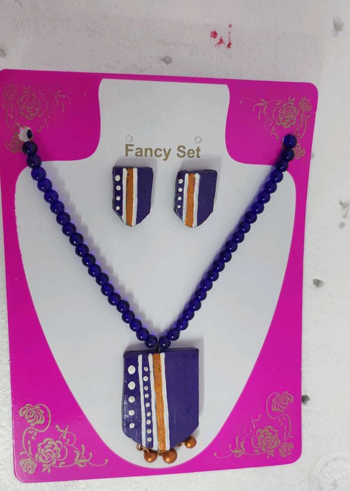 Terracotta Pendant Necklace &amp; Earrings Set