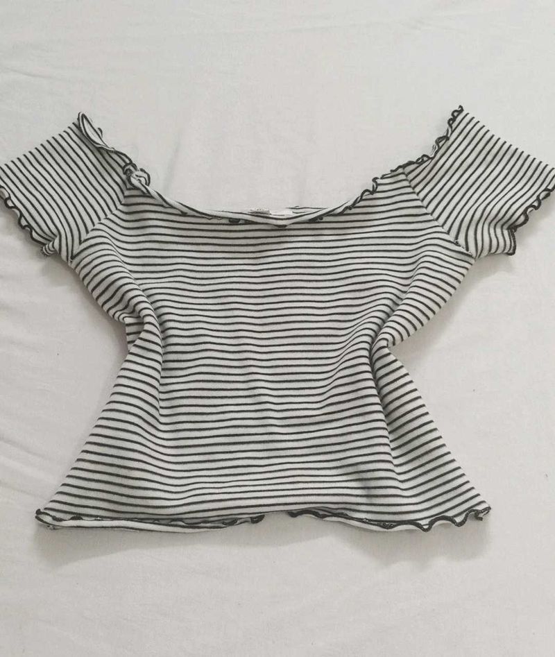 Striped Off-Shoulder crop Top