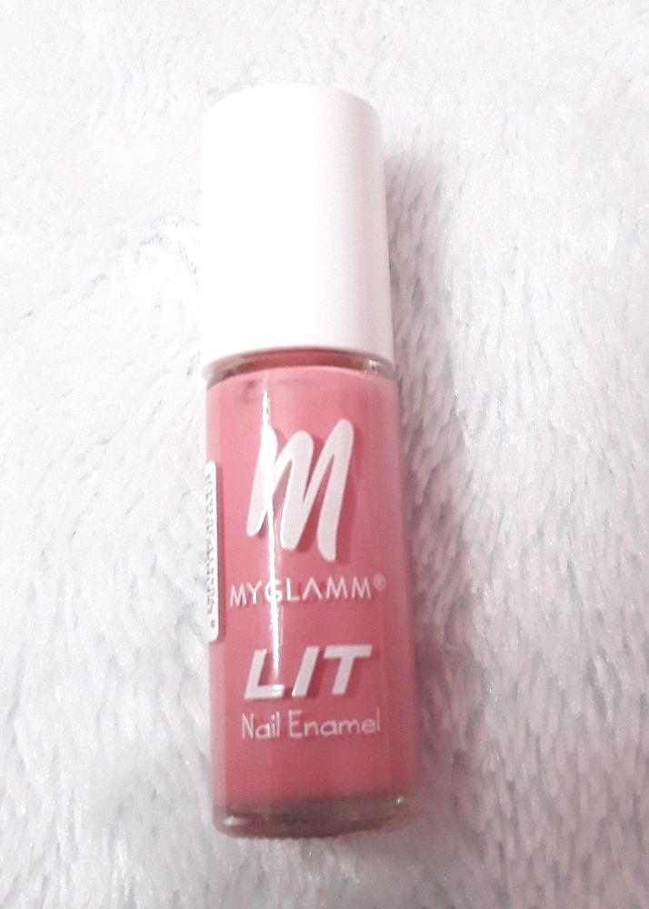 Myglamm Hey Gurl Nail Enamel