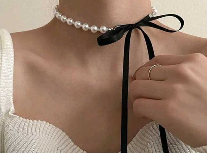 Pearl &amp; Ribbon Choker