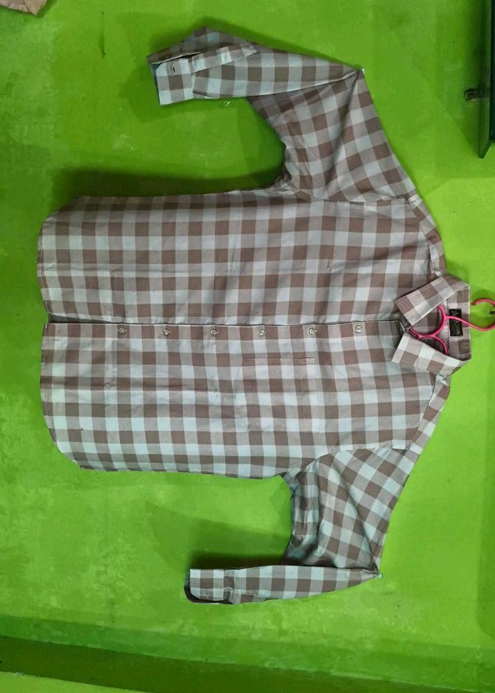 Classic Plaid Men's Shirt