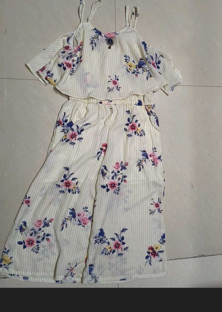 Chic Floral Print Off-Shoulder Kurta Set